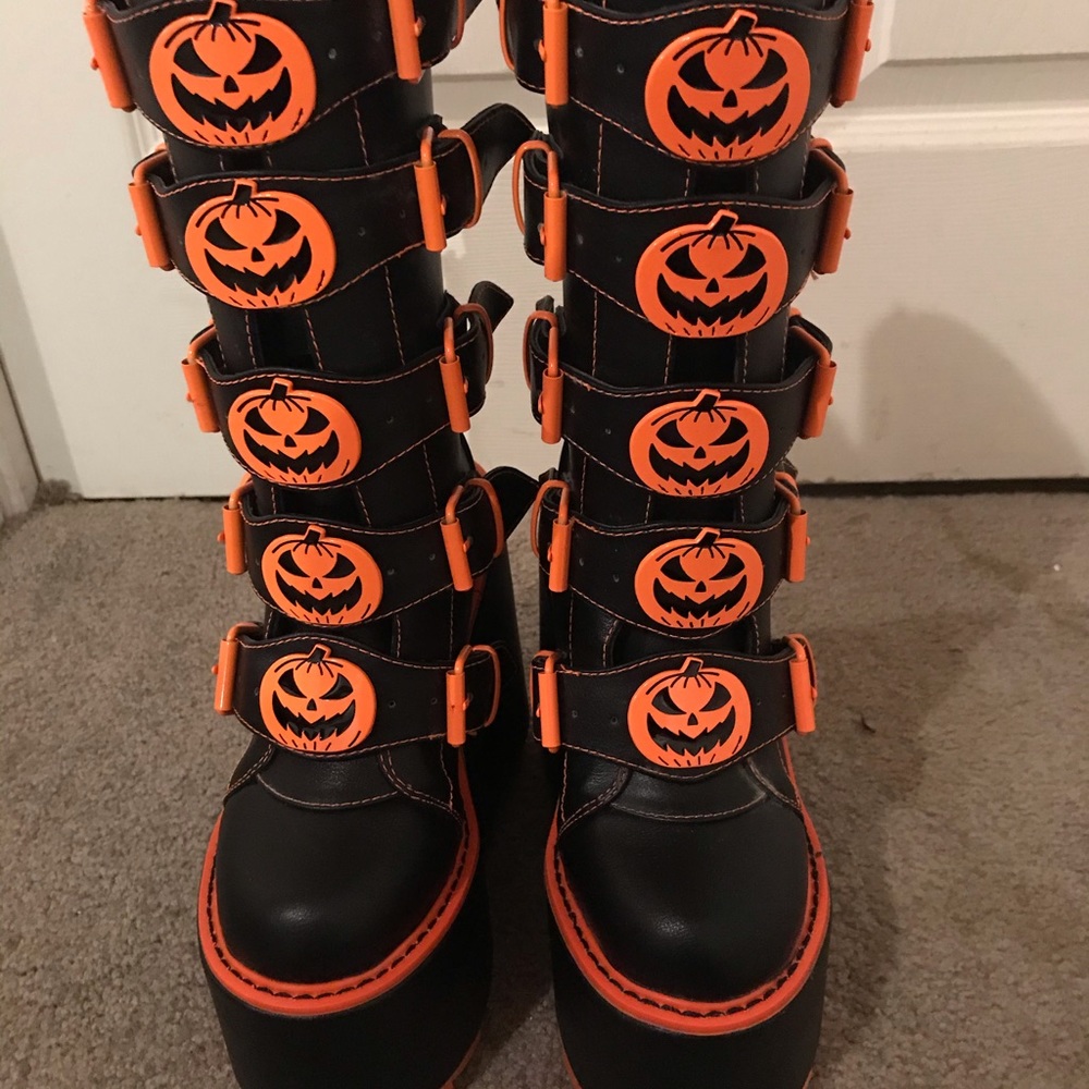 YRU BRAND NEW!